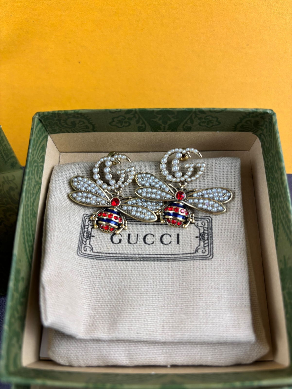 GUCCI Bee Pearl Pendant Earrings in Vibrant Colors