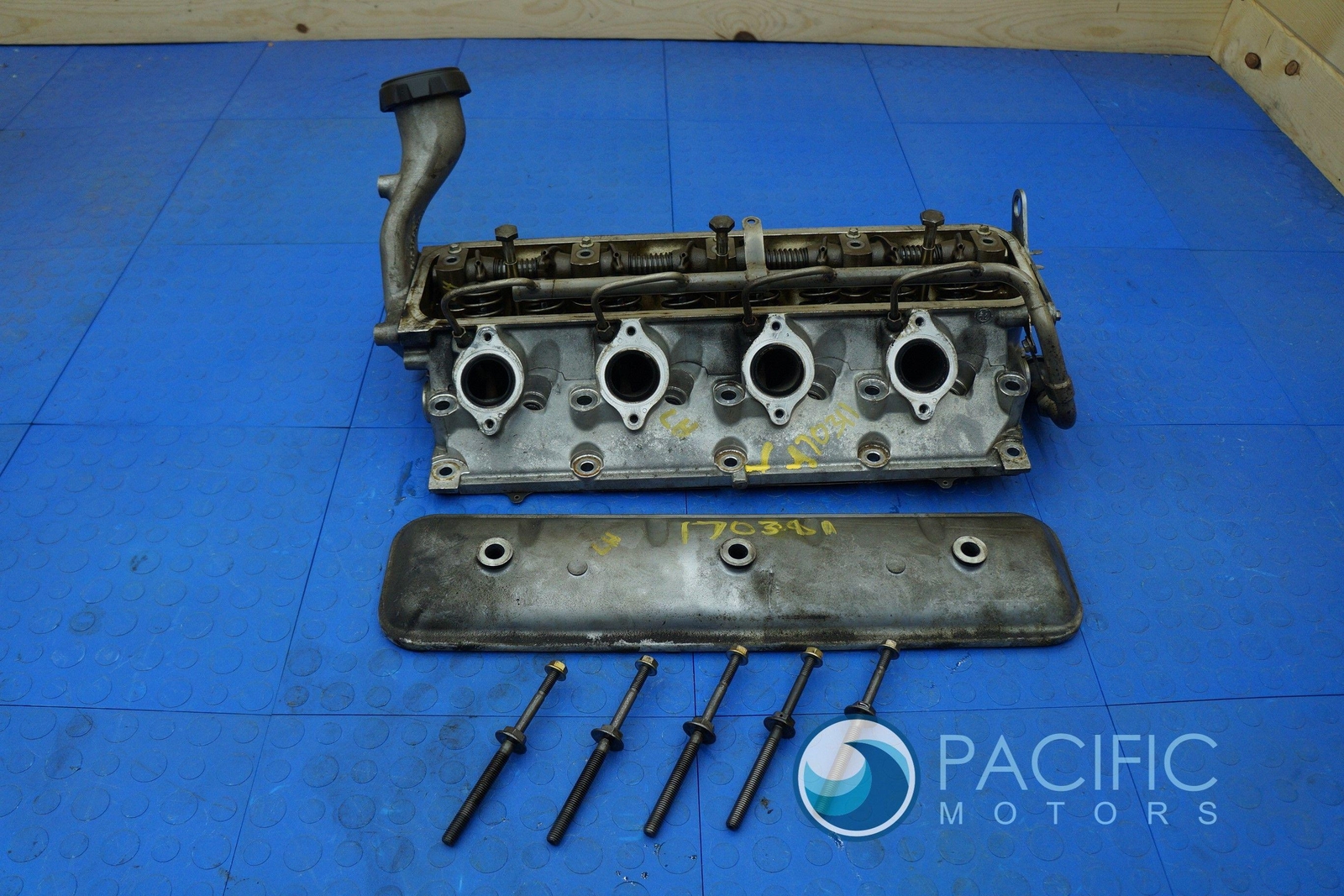 LH Complete Cylinder Head Assembly & Valve Cover PB100658PC Bentley Arnage