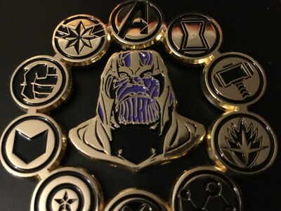 キーホルダー・アクリルキーホルダー 2019 Marvel Avengers: Endgame Pin Set s-l400.jpg