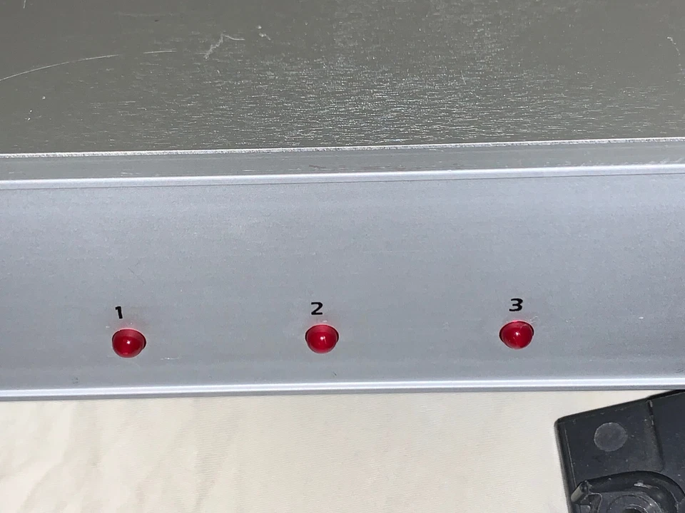 BayTech RPC-2 Rack Mount 1U 6-Outlet Remote Power Control Unit PDU - Image 4 of 4