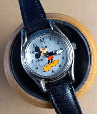SII Seiko Disney Mickey Mouse black leather watch NEW BATTERY Mickey Mouse Disney Watch SII Marketing by Seiko Mu0107 Flip  main image 2