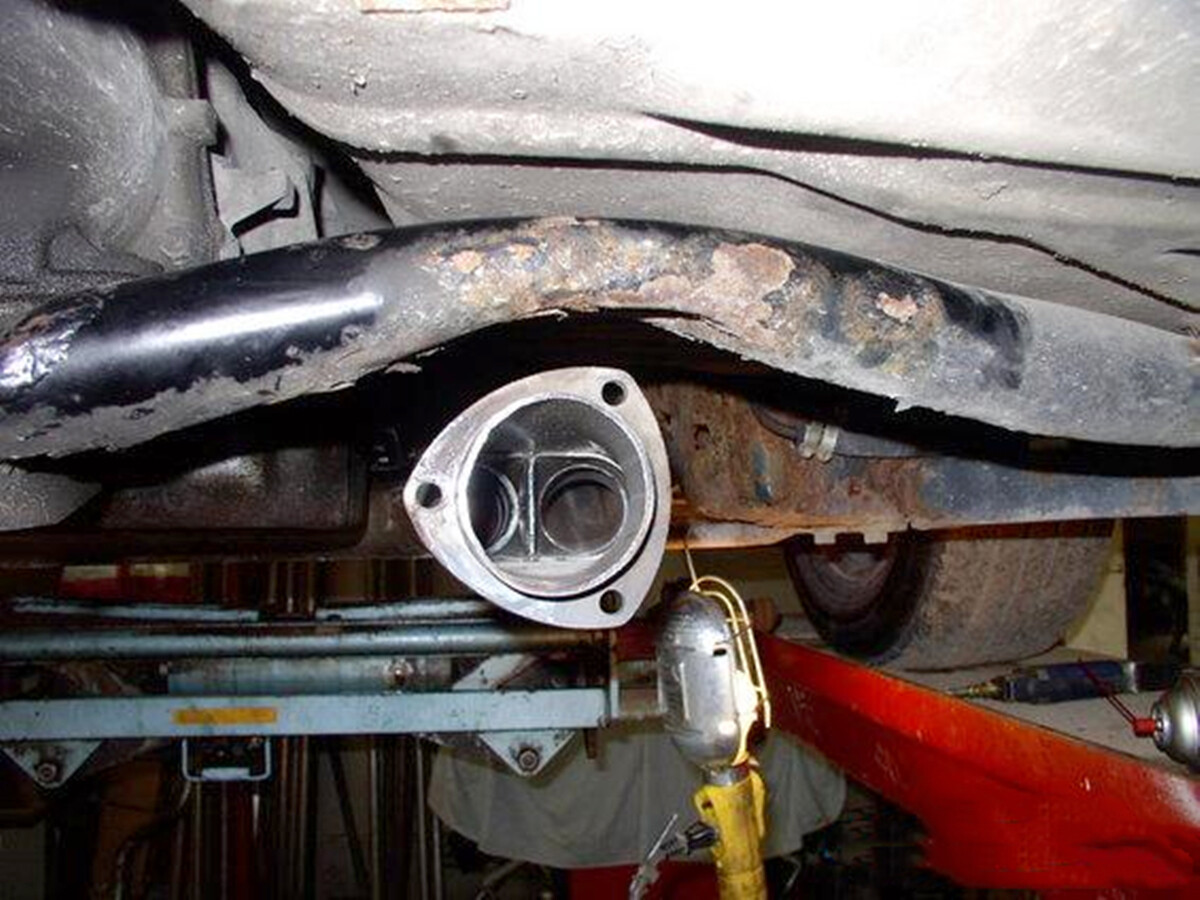 3-Bolt Stainless Steel Exhaust Flange Repair Kit - 2.25 Tube
