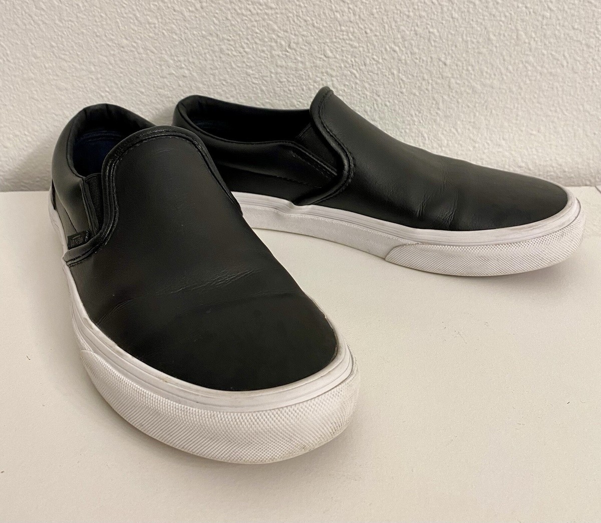 『VAN SLIP LITE 28 BLACK』 Vans Leather Slip On Black casual Shoes Women 6.5 Men 5 Comfort