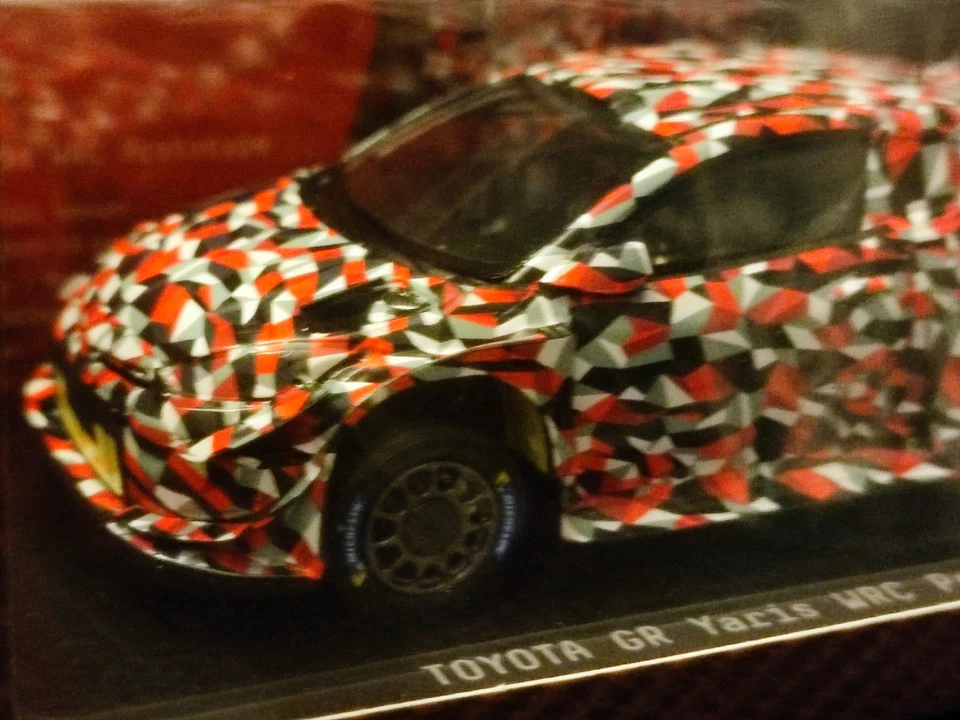 Spark TGR-WRT2021 TOYOTA YARIS Rally1 TEST Tokyo Store Exclusive - 1:43 RARE - Immagine 4 di 4