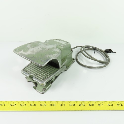 Electric Foot Pedal Operator Switch Voltage unknown