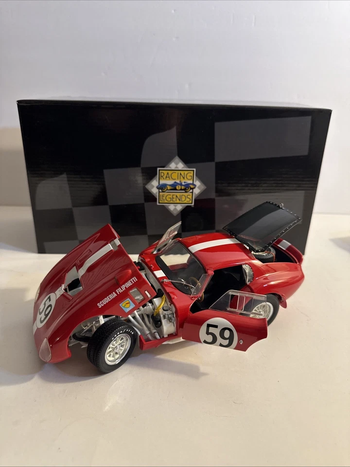 Exoto Racing Legends Cobra Daytona cupé #59 1:18 Scuderia Filipinetti Foto 2 de 4