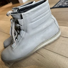 Vintage Danner Womens Gray Leather Gore-tex Hiking Boots US 6 M Vibram Sole