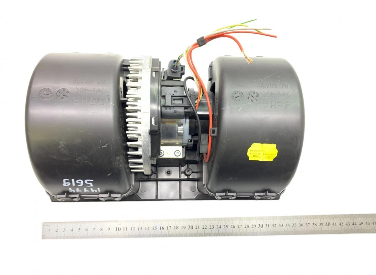 20926019 + 20852837 Cabin Heating-Cooling Fan, Casing VOLVO FH, FM 