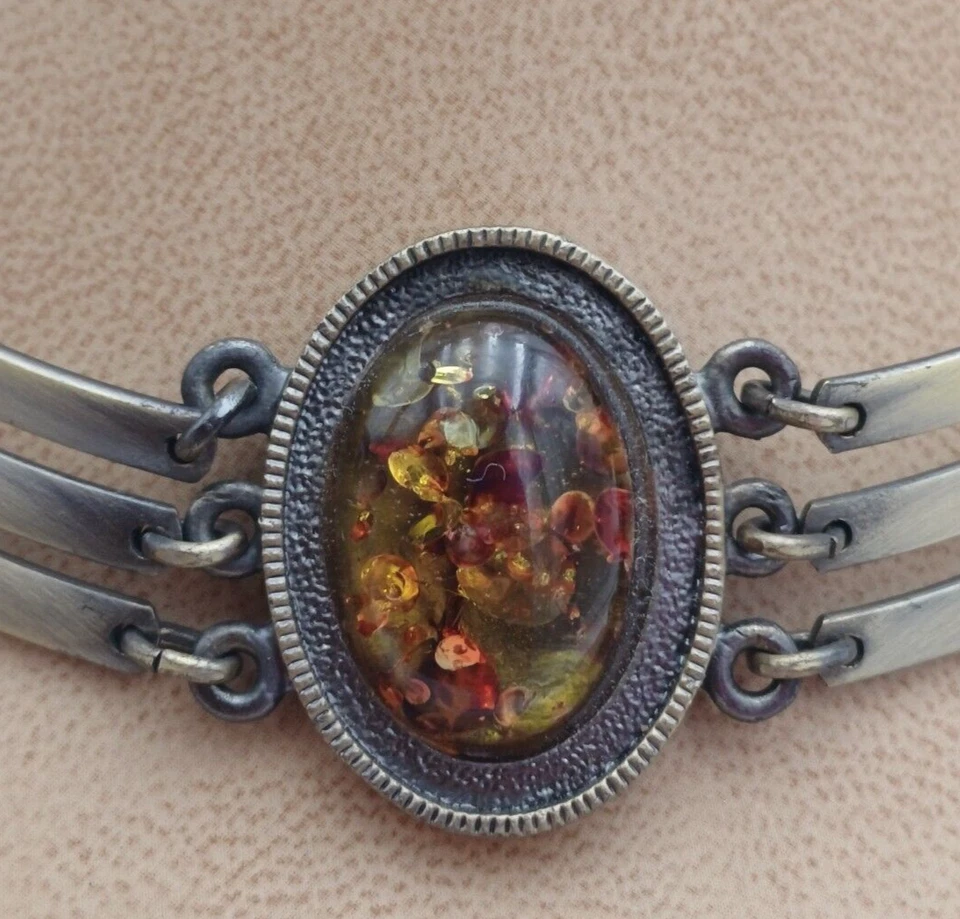 AMBRA CABOCHON GIROCOLLO SEMIRIGIDO - OVALE NATURALE - Immagine 3 di 4