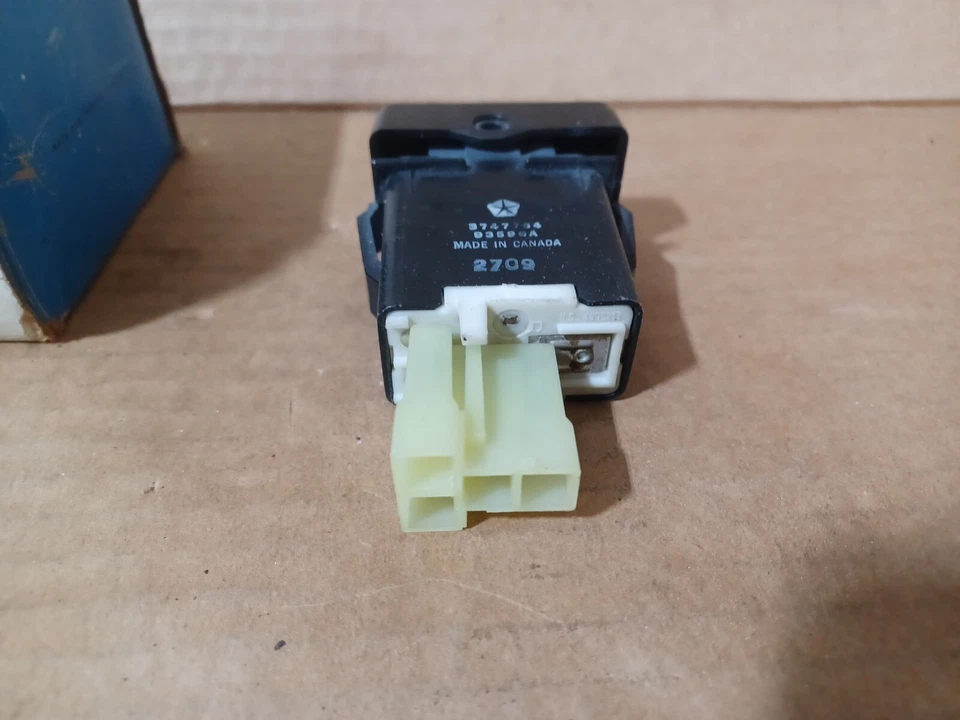 Mopar 1979 - 1983 Dodge Cordoba Magnum rear heated window switch 4186361 NOS - Image 3 of 4