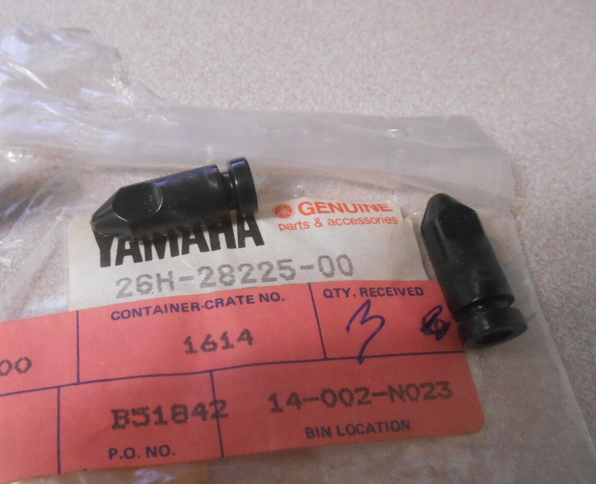 NOS Yamaha Special Nuts XVZ12 XVZ13 Venture Royale 26H-28225-00