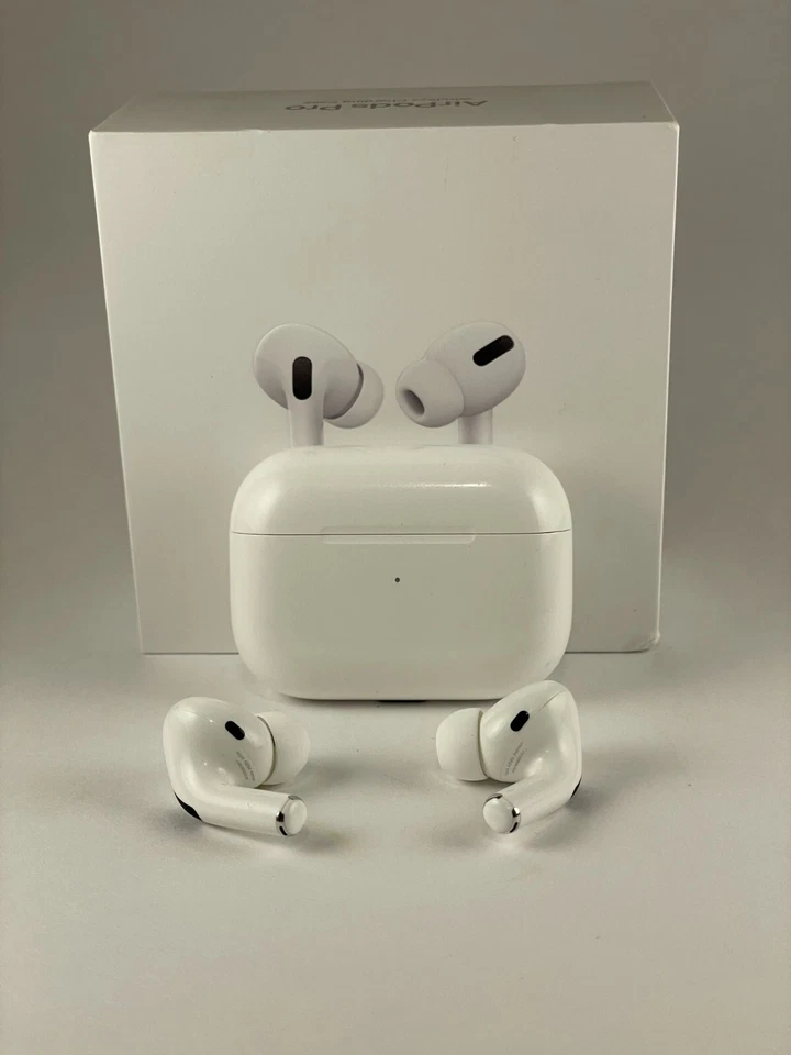 Apple Airpod Pro(1st Gen) with all accessories including charging cable - Image 3 of 4