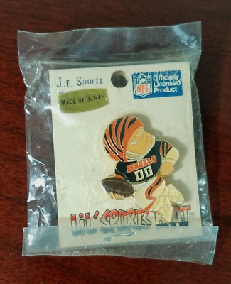 Vintage 90s Cincinnati Bengals Lil Sports Brat Pin NFL