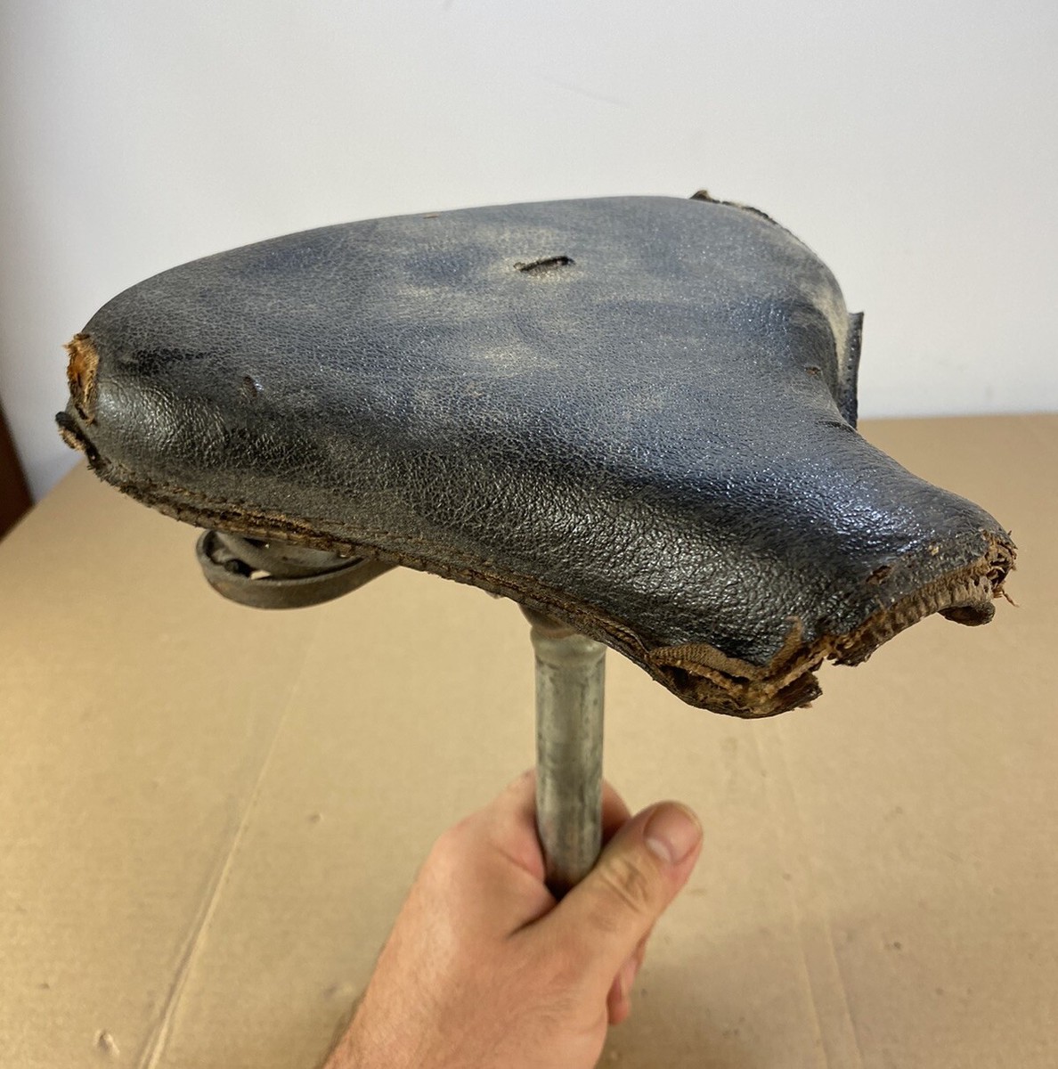 Vélo Vintage Années 1984 Selle en Cuir Brooks (Gebraucht) in Chêne-Bougeries für CHF 150 - nur
