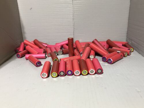 18650 CELLS  / SANYO / LOT OF 100 PCS/ 2000-2600mAH -3.6V /Fully Tested - Picture 1 of 5
