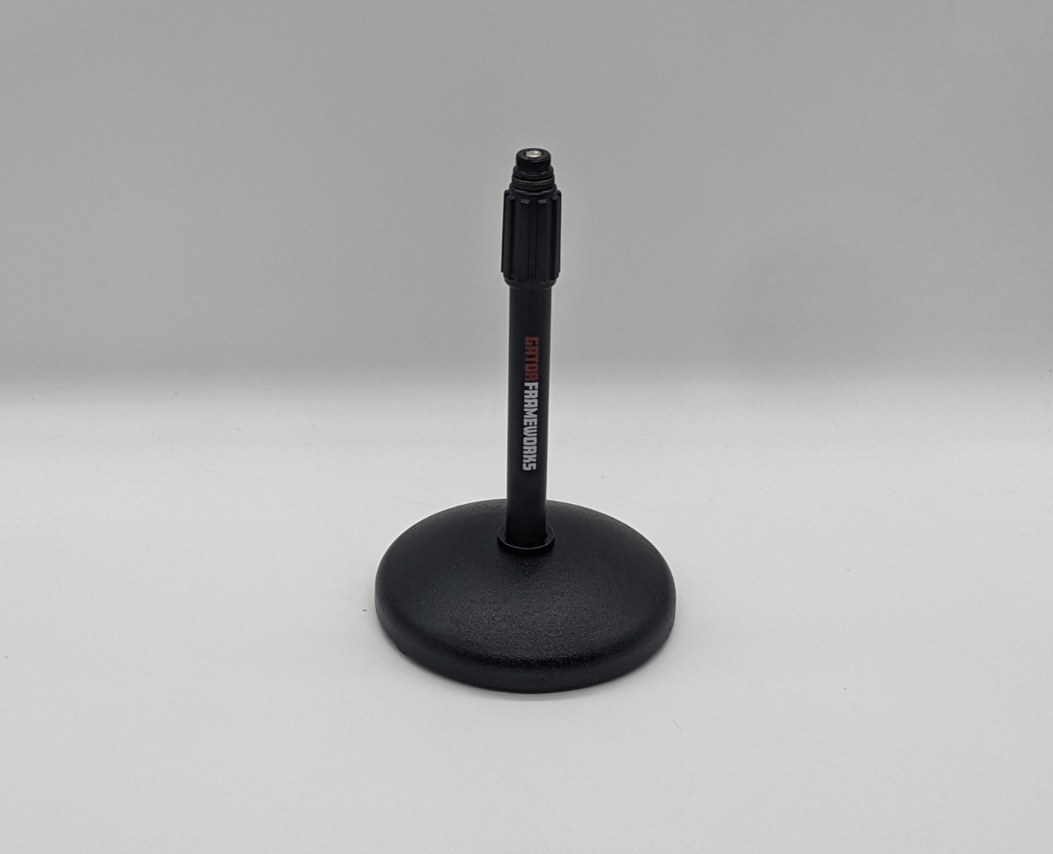 Gator Frameworks desktop microphone stand round weighted base
