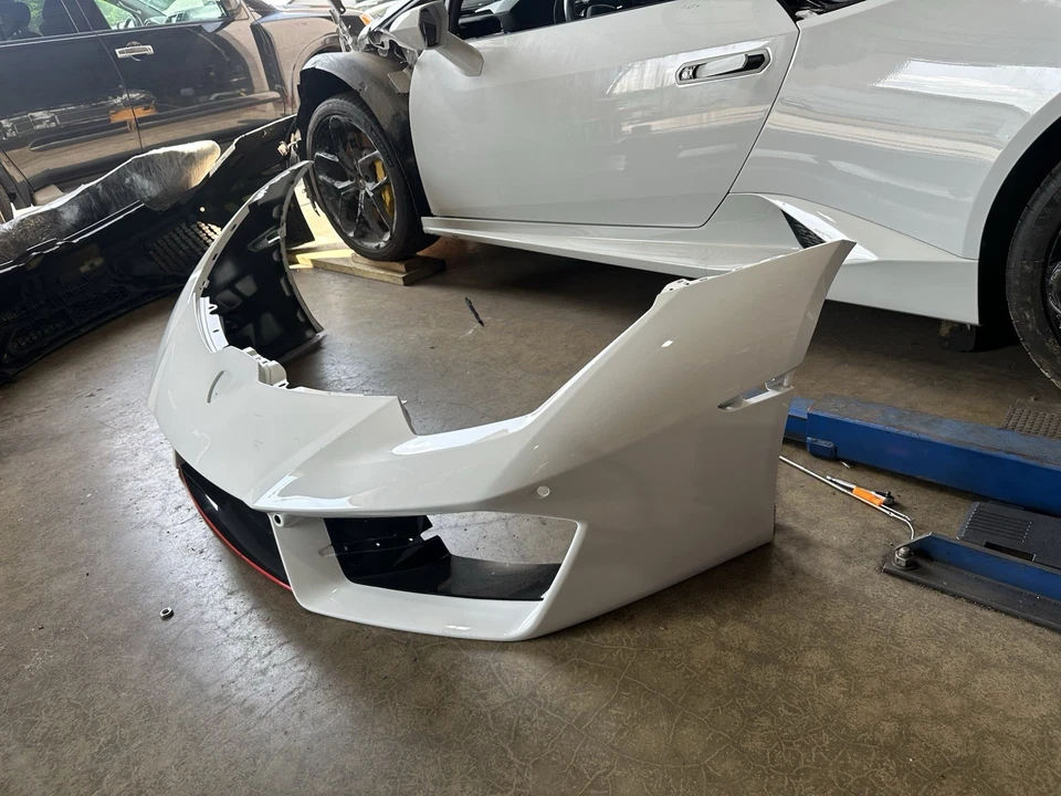 2016 2017 2018 2019 2020 Lamborghini Huracan Front Bumper Used Oem - Image 3 of 4