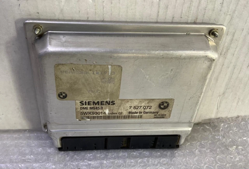 OEM BMW 5 SER 530i E60 E61 SEDAN X3 MÓDULO DE CONTROL DEL MOTOR ECU SOLO DME 7527072 Foto 2 de 4