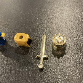 LEGO Minifigure CAS425  CROWN KING Castle Fantasy Era  7078 + Chrome Gold Sword