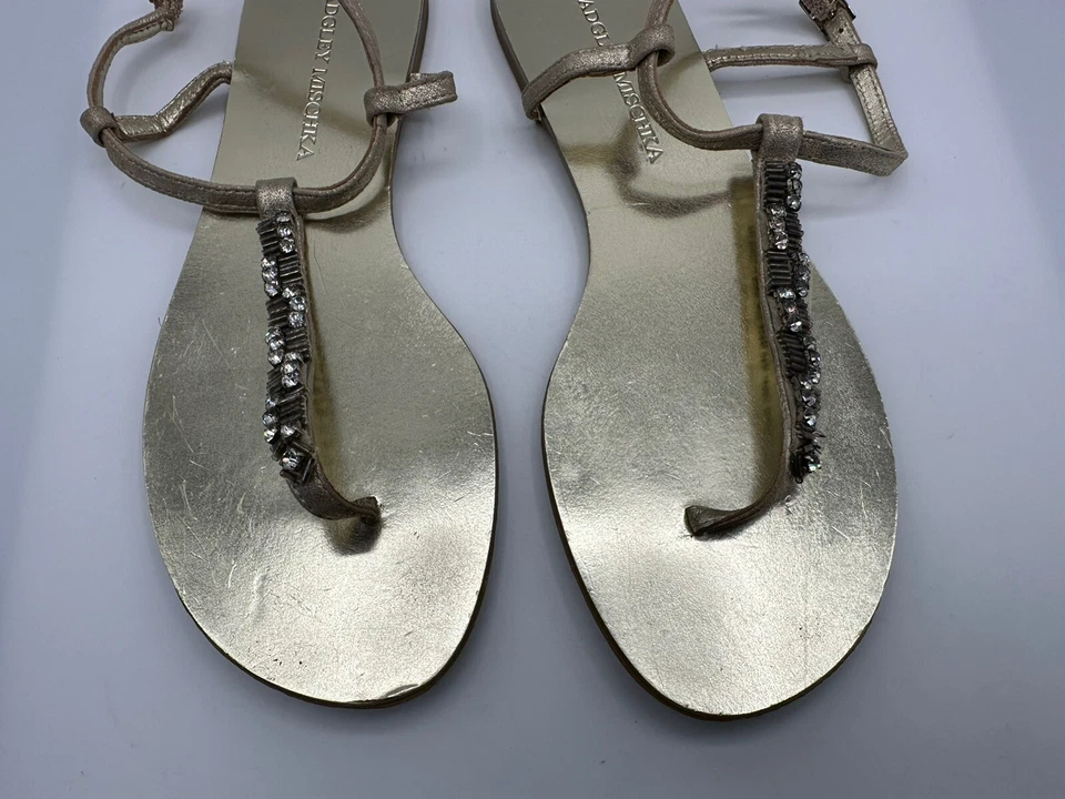 Badgley Mischka Sandalia Plana Tanga Estrás Gamuza Dorada Talla 7M Foto 2 de 4