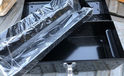ケース/ボックス Diamond Plate Tool Box 本物保証 /関税・送料無料】Supreme Diamond Plate Tool Box (Supreme