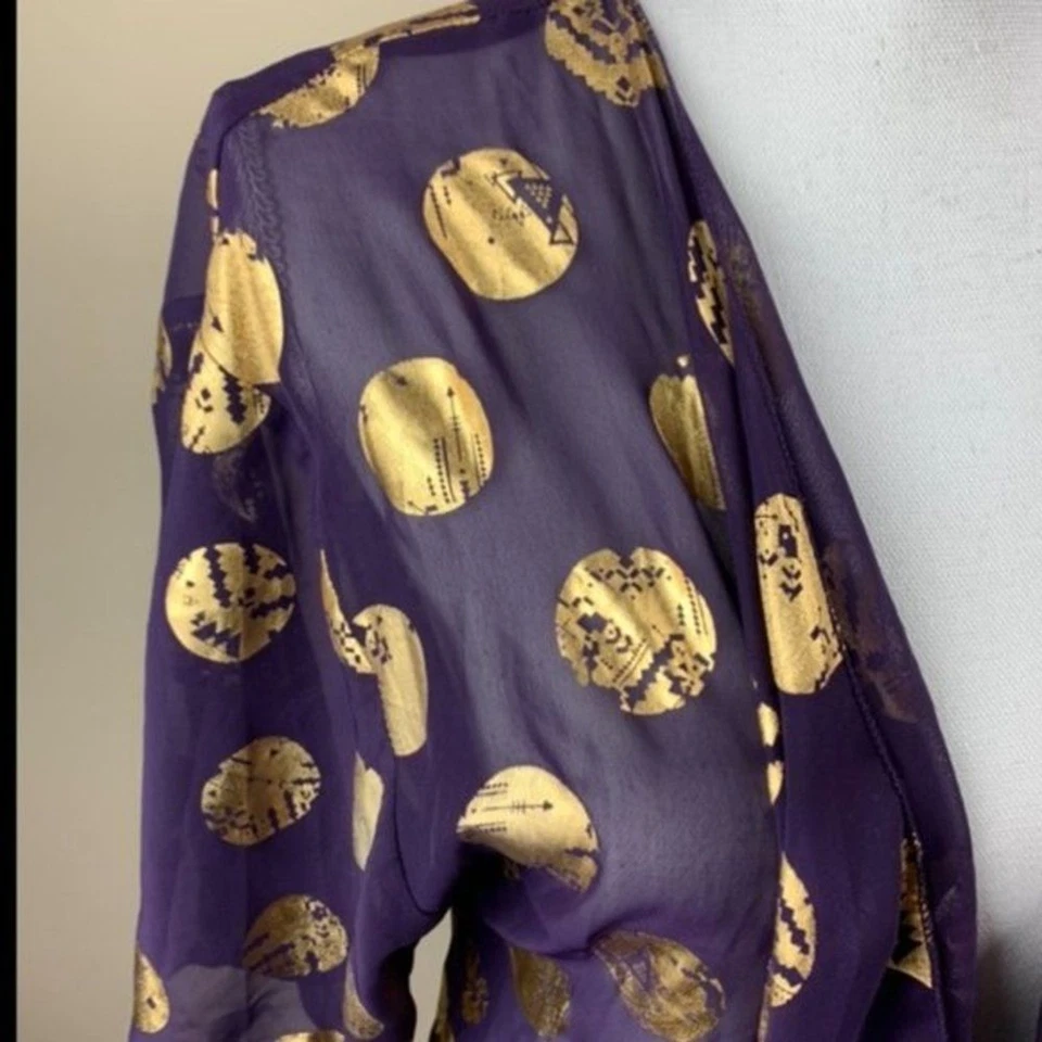 LulaRoe flecos a lunares morados y dorados‎ kimono boho pequeño Foto 2 de 4