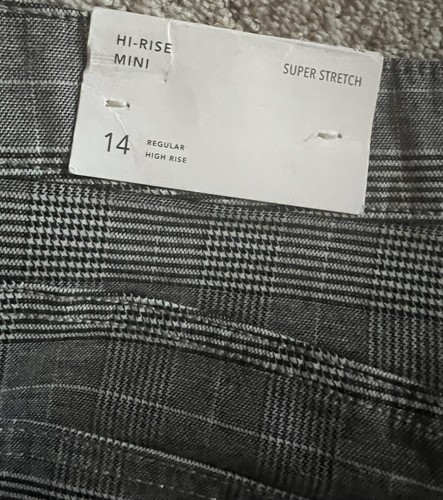 American Eagle Hi-Rise Mini Super Stretch Plaid Skirt Black White Size 14 - Picture 9 of 10
