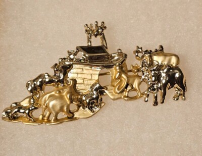 Beautiful AJC 90's Noah's Ark With Animals Gold-tone Brooch
