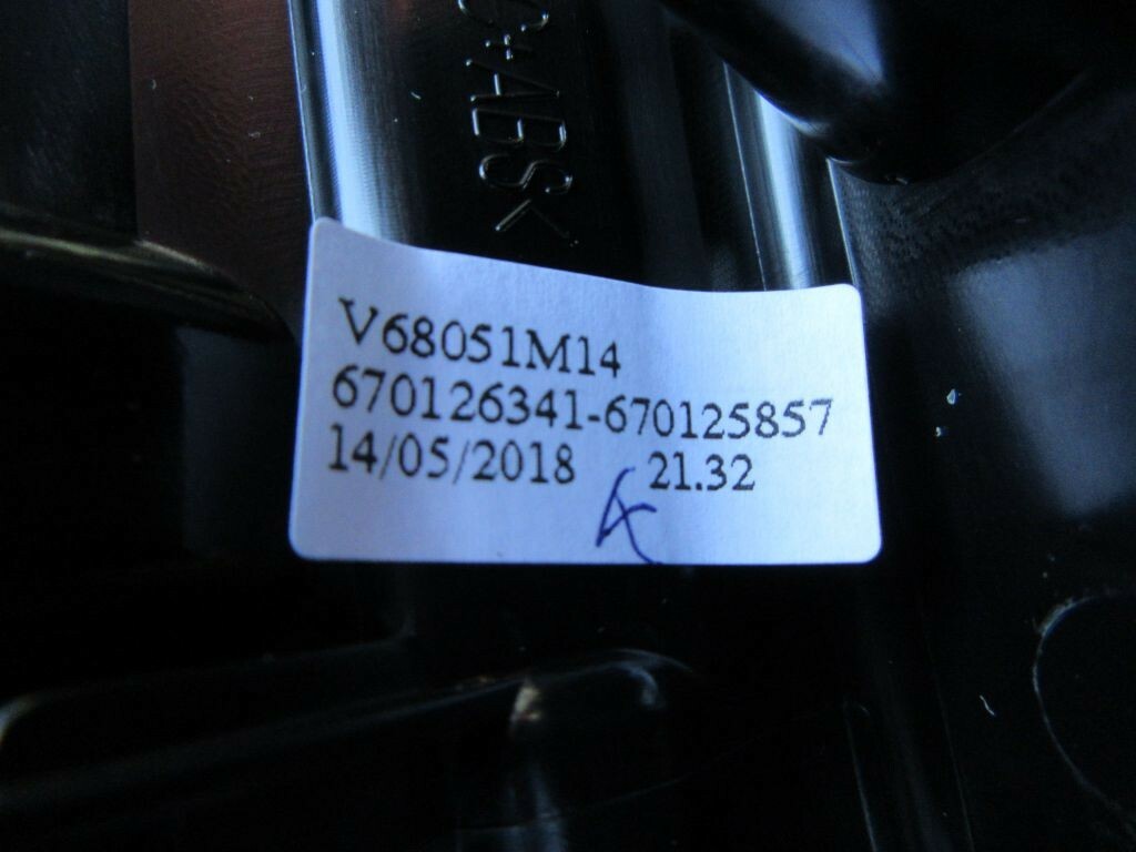 Maserati Ghibli trunk open back up reverse license lights panel white #6973
