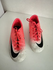 scarpe nike rosa da calcio