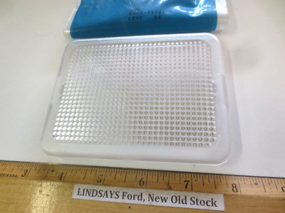 FORD 1986/89 TAURUS, MERCURY SABLE ''LENS'' DOME LAMP W/O MOON ROOF, E6DZ-13783-A