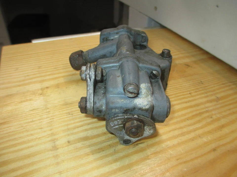 Conjunto de bomba de aceite Harley Davidson OEM 1934-1936 VL y RL 587-34 Foto 2 de 4