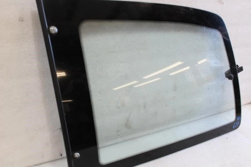 Mazda MPV 1992 furgoneta lado del conductor izquierdo cuarto trasero ventana de cristal Foto 3 de 4