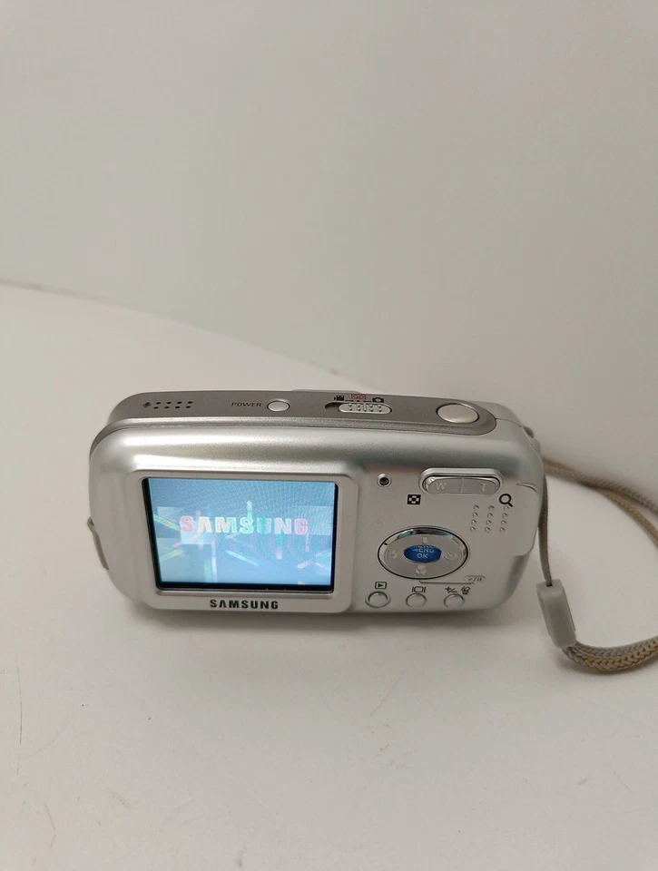 Samsung Digimax A400 4MP Digital Camera Silver (Untested) - Image 4 of 4