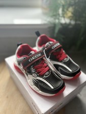 Image of Geox Spaziale Micky Mouse Boys Light Up Trainers Uk Size 9