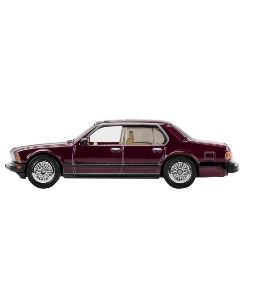 Coche diecast BMW 733i 1983 Hot Wheels Premium 2025 Pop Culture Stranger Things Foto 4 de 4