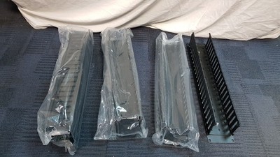 Restposten 4x Kabelführungsleisten 2HE Datenschrank 19 Zoll