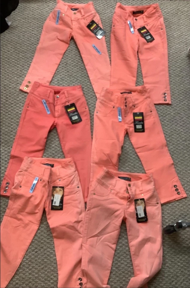 15 pares de capris y jeans Levanta Cola con defectos como se muestra Foto 2 de 4