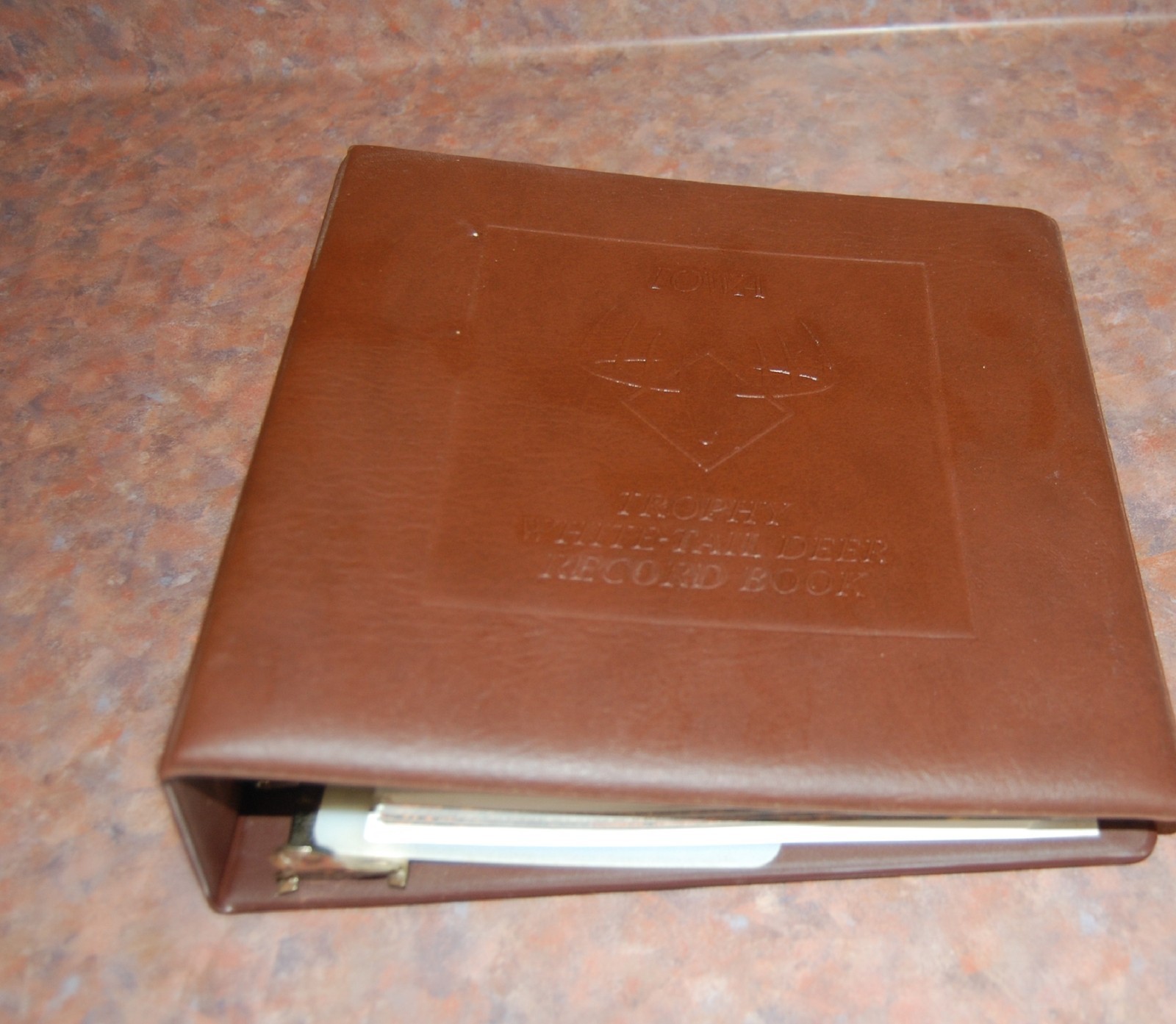 Iowa Trophy Whitetail Deer Record Book 19531998 3 ring binder 1st