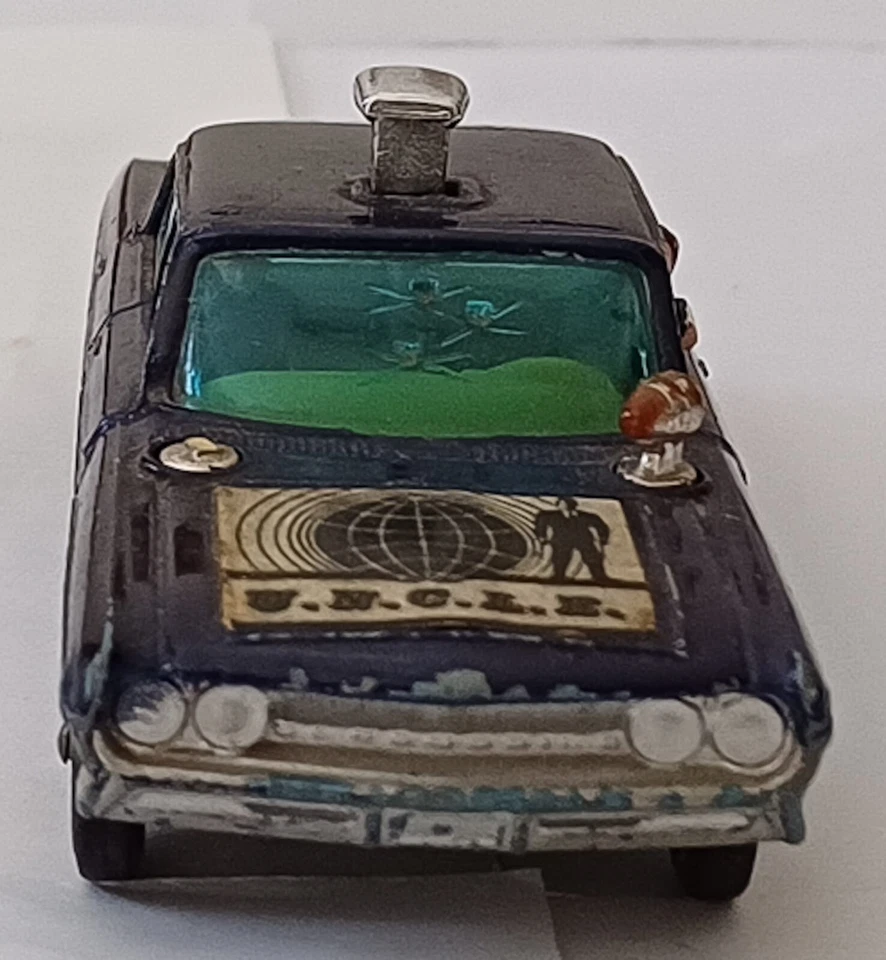 Corgi Toys Oldsmobile Super 88 U.N.C.L.E. Condizioni molto buone - Immagine 3 di 4