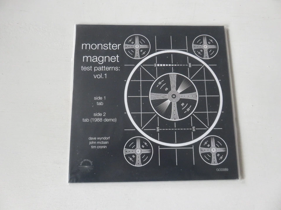 MONSTER MAGNET test patterns : vol.1 ROUGH TRADE EXCLUSIVE ORANGE VINYL LP - Image 4 of 4