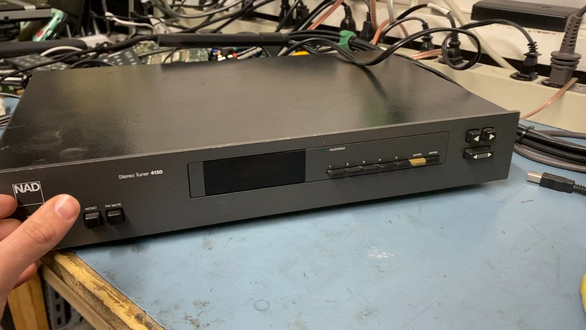 Tuner AM/FM NAD 4150 Noir - Occasion Révisé - Garantie 1 An