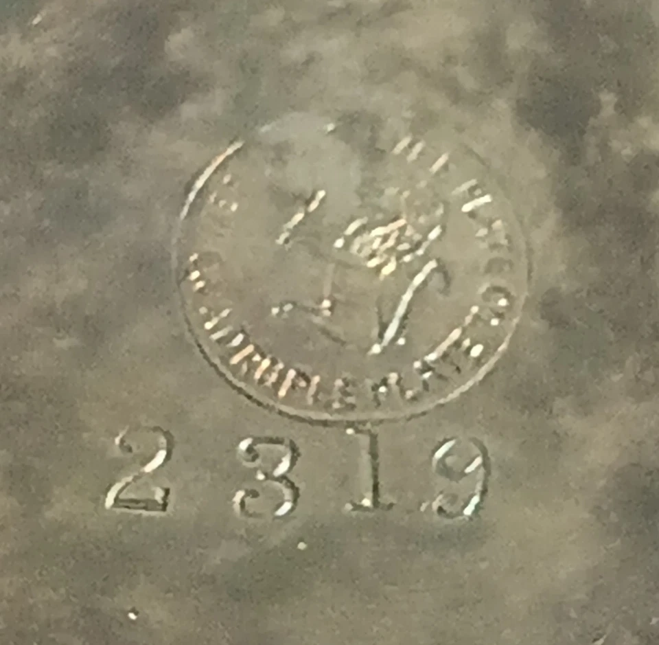 Antiguo plato de mantequilla con cúpula de plata cuádruple Meriden Foto 2 de 4