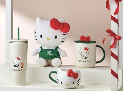 Starbucks x Hello Kitty tumbler/ cold cup/ Mug with bow cover