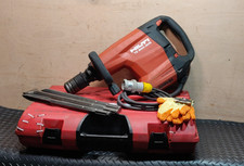 HILTI TE800 AVR Breaker Demolition Hammer 110v In Case + Chisels - Vat Incl