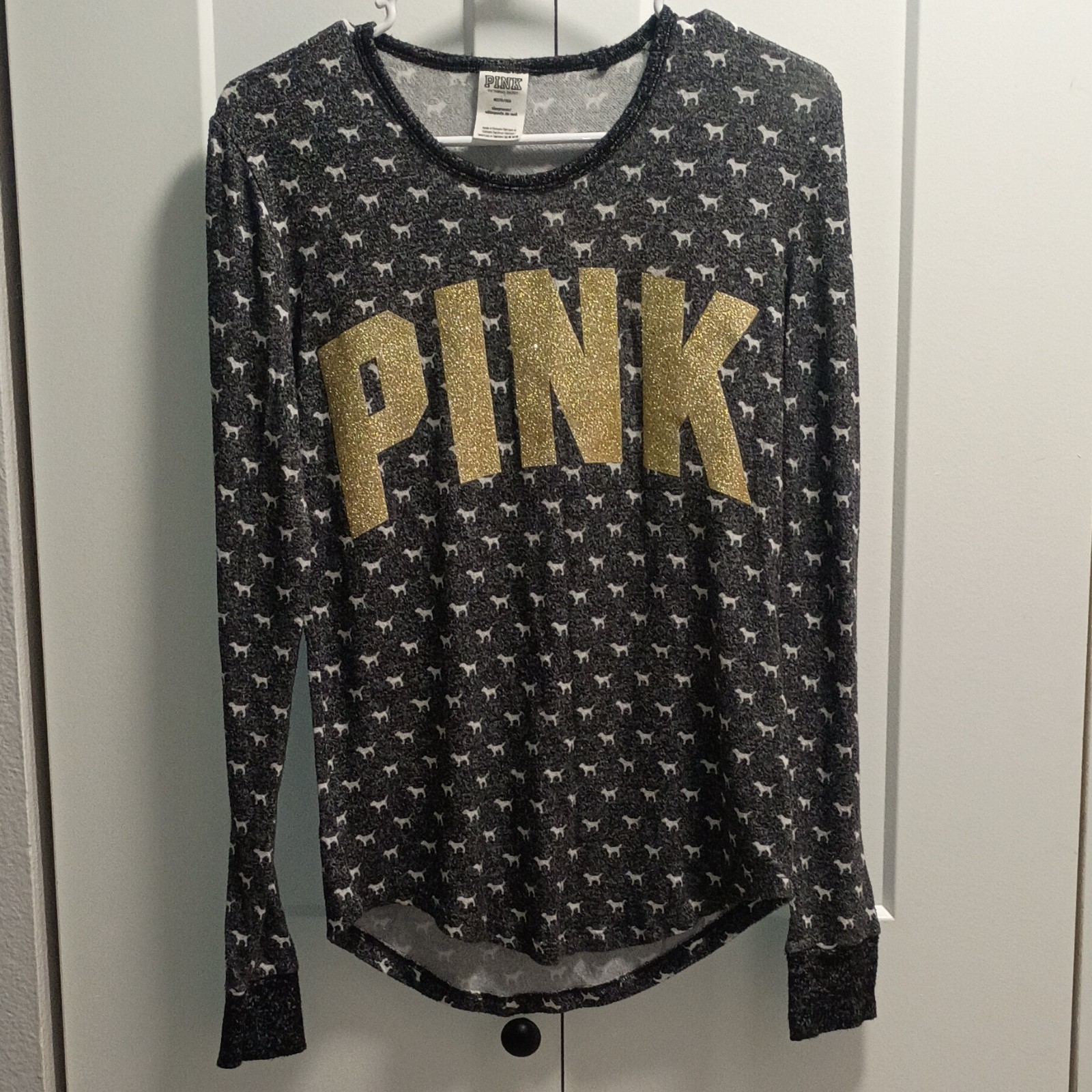 PINK Victoria's Secret Gray Animal Print Crew Neck Pajama Top Long Sleeve M