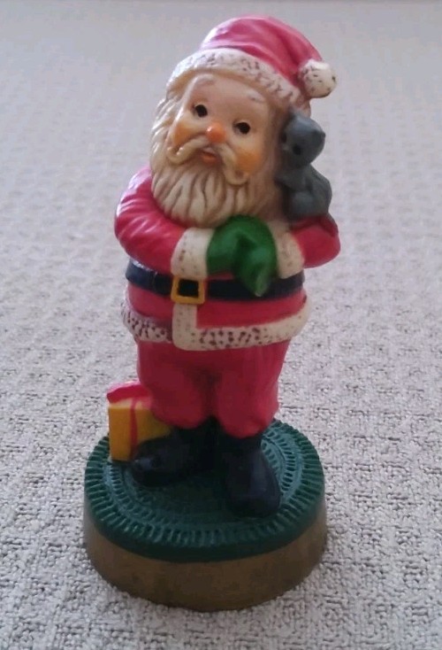 Vintage Hallmark Christmas Merry Miniatures Santa With Kitten 1976