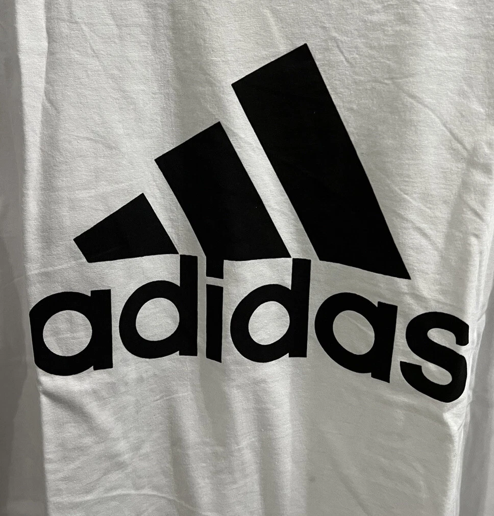 Adidas top mountain logo