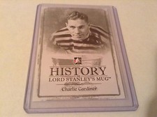 13-14 2013-14 ITG LORD STANLEY'S MUG CHARLIE GARDINER HISTORY HLSM-16 BLACKHAWKS