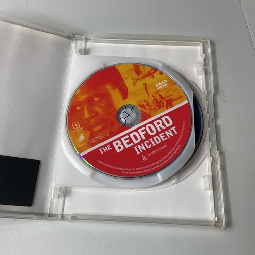 The Bedford Incident Hellcats of the Navy Dvd Region 4 Pal Vgc Free Postage - Picture 3 of 4
